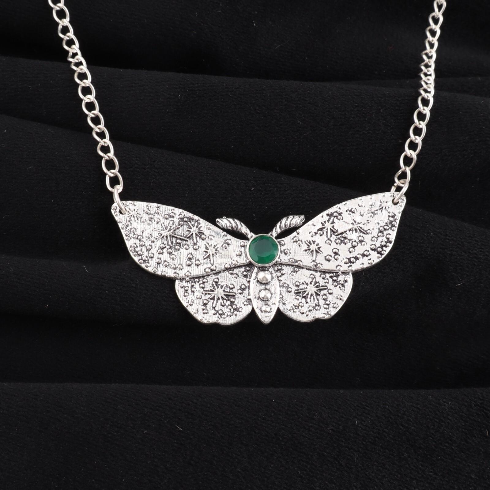 

Green Onyx Gemstone 925 Sterling Silver Jewelry Butterfly Chain Pendant 0.7 CP-35-20