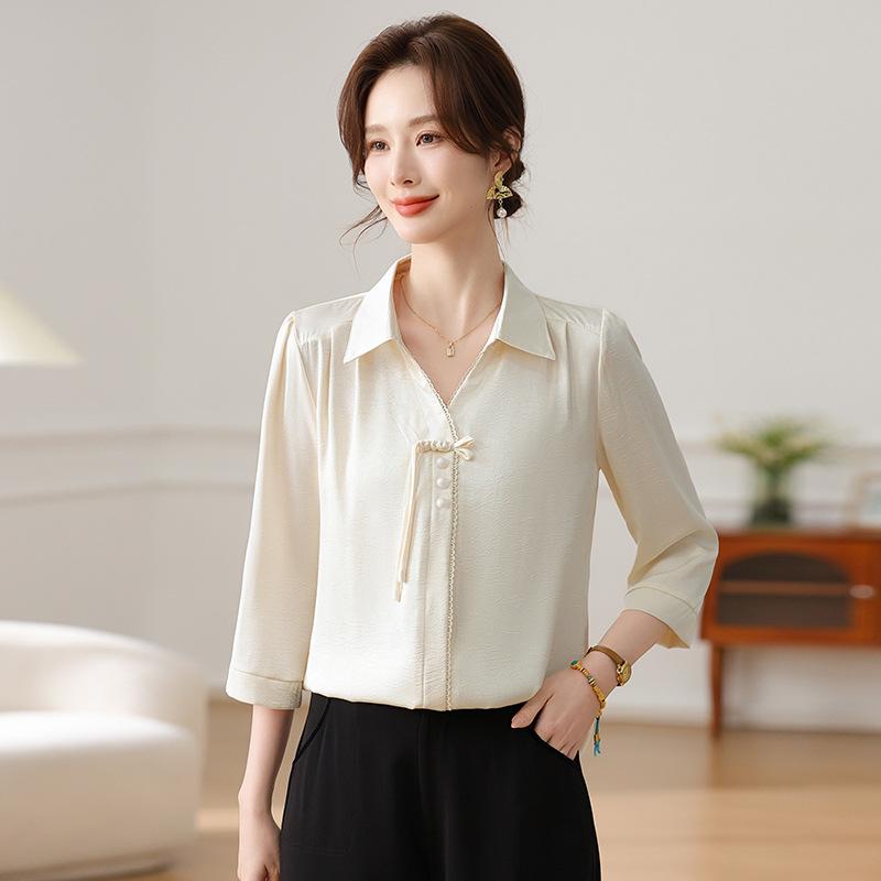 

Elegant Ice Silk Shirt for Mom: New 2026 Style, Perfect for Spring and Autumn, Middle-Aged & Elderly Fashion with Seven-Sleeve Design 5XL (150-165 lbs recommended) брудно-білий
