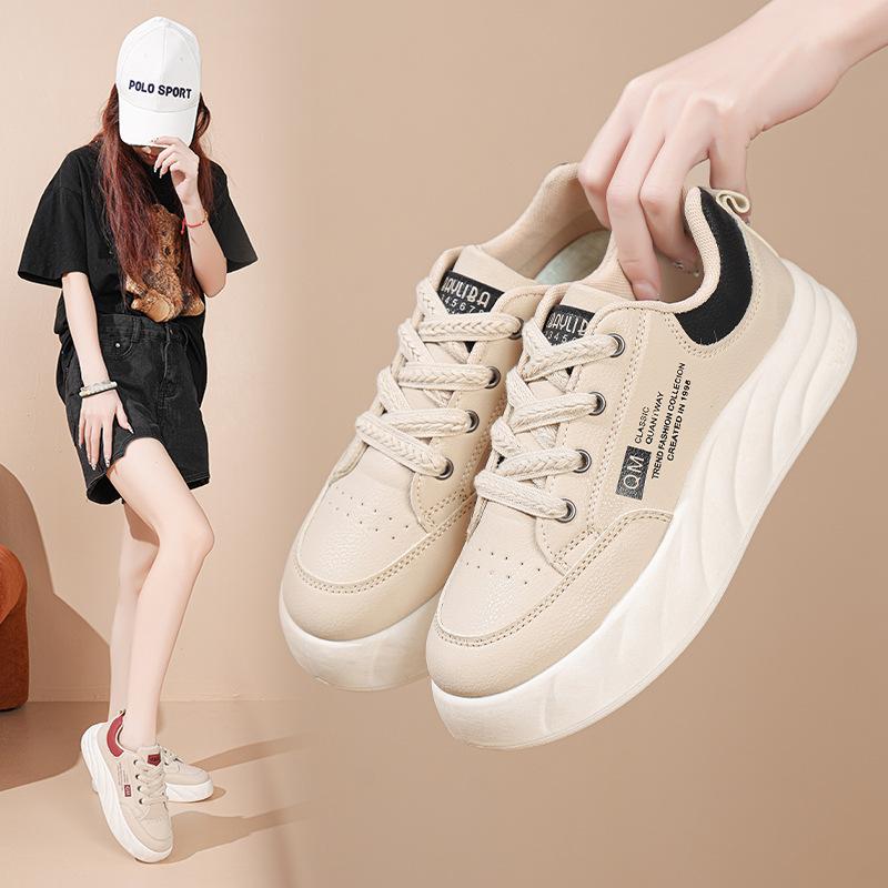Sports shoes for women 2026 new spring versatile hot item board shoes anti slip soft sole casual ins white shoes