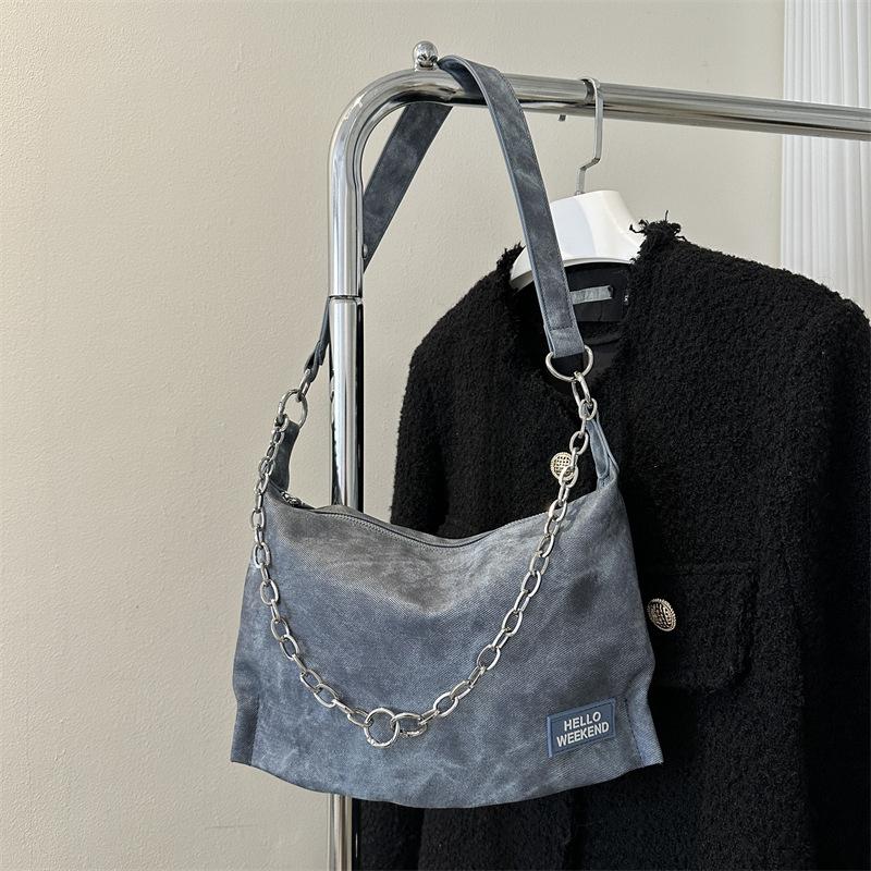 Versatile Large-capacity Tote Bag New Textured Commuter Messenger Bag Women's Retro Chain Shoulder Bag