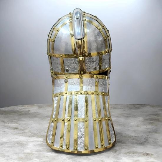 Wikingerhelm im Sutton Hoo Stil Mittelalterlicher Angelsächsischer Helm Handgefertigt Messing Stahl Krieger Geschenk