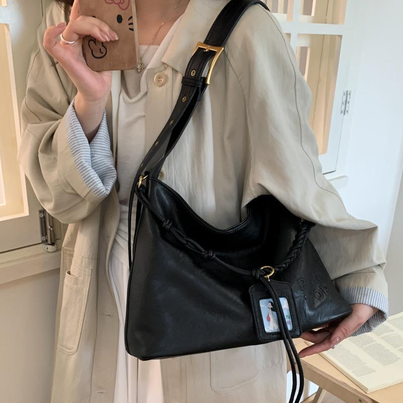 A Retro Casual Single-shoulder Crossbody Bag for Commuting To Work, A Soft Leather Large-capacity, Relaxed Tote Bag