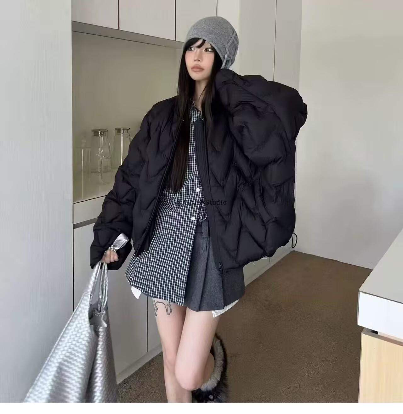 Ladies` 2026 Winter Trendy White Duck