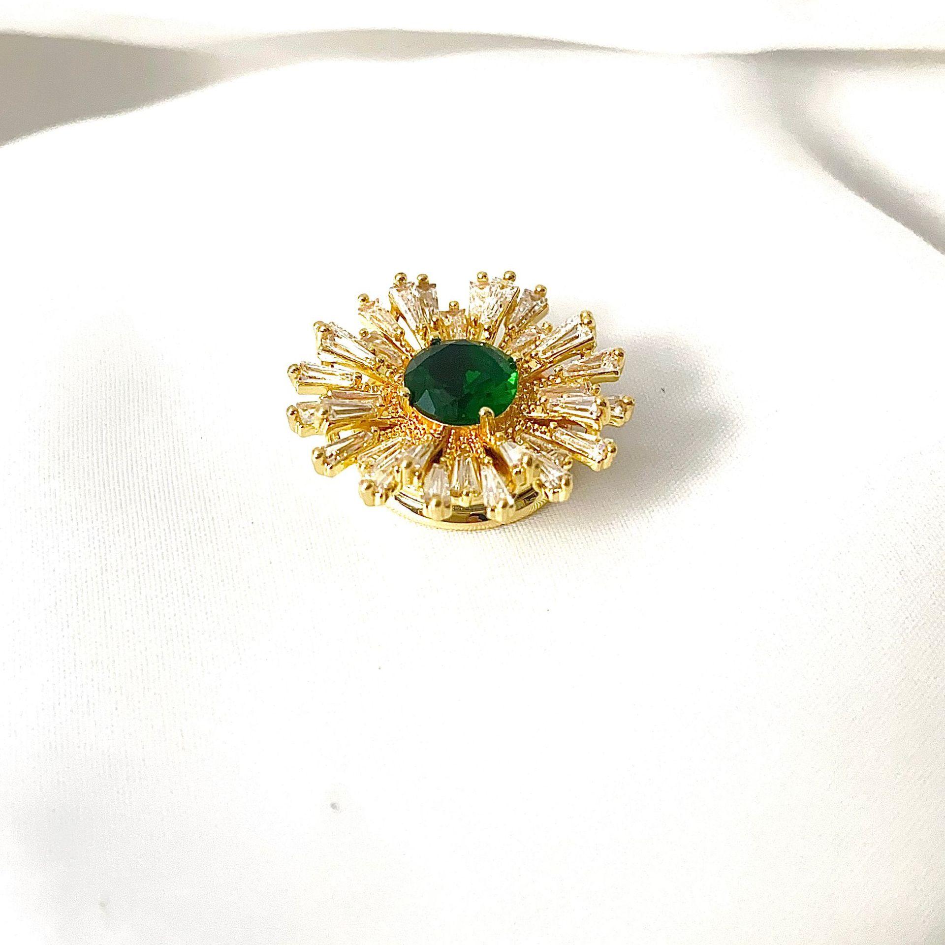 

Магнит-подсолнух в виде снежинки, слегка инкрустированный сияющим цирконием, антибликовый корсаж, простая и универсальная брошь для женщин, модный темперамент золотой