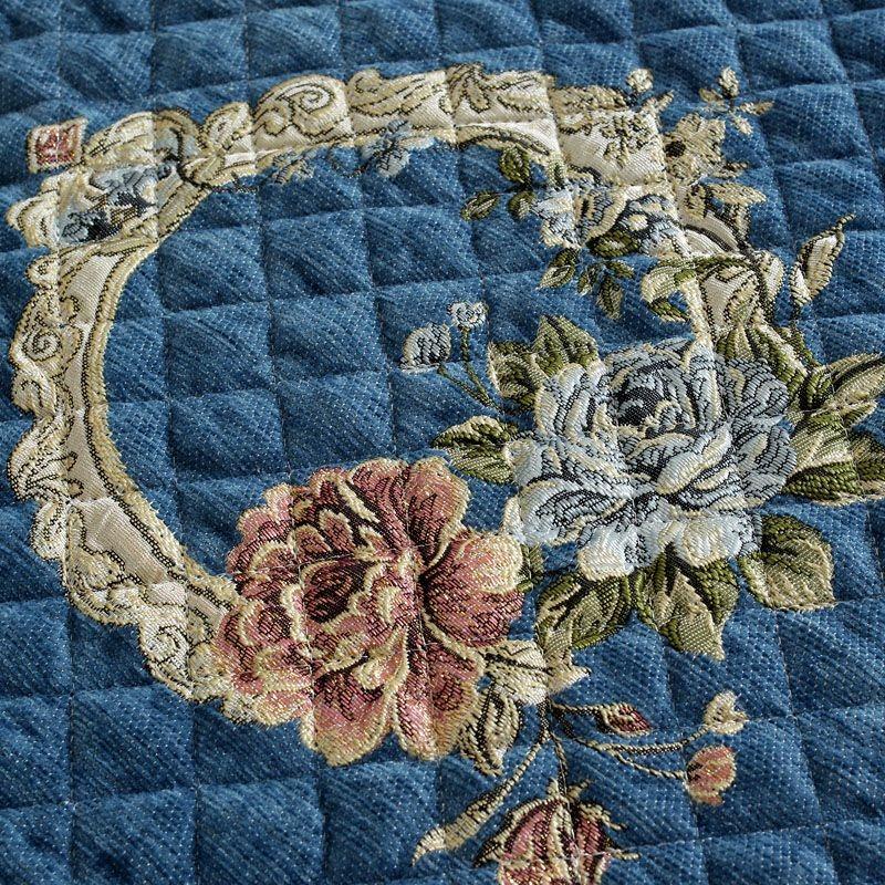 Luxuriöses Chenille Sofakissen Europäischer Stil Große Blumenspitze Rutschfeste Sitzmatte Winter Vollständige Abdeckung Sofabezug aus Massivholz