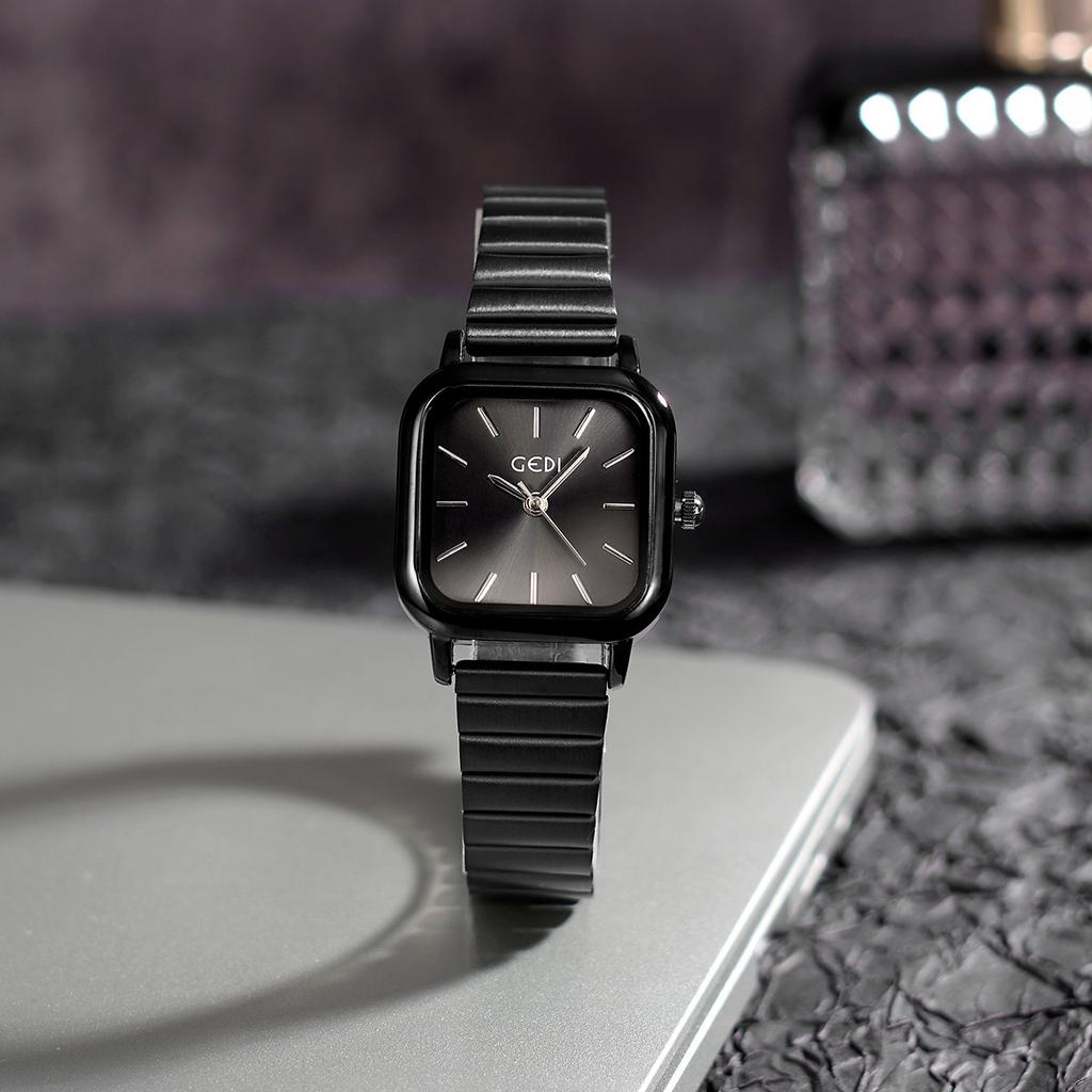 New Square-Faced Women'S Quartz Watch, Stainless Steel Strap, High-End Feel, Simple And Stylish Quartz Watch For Students.