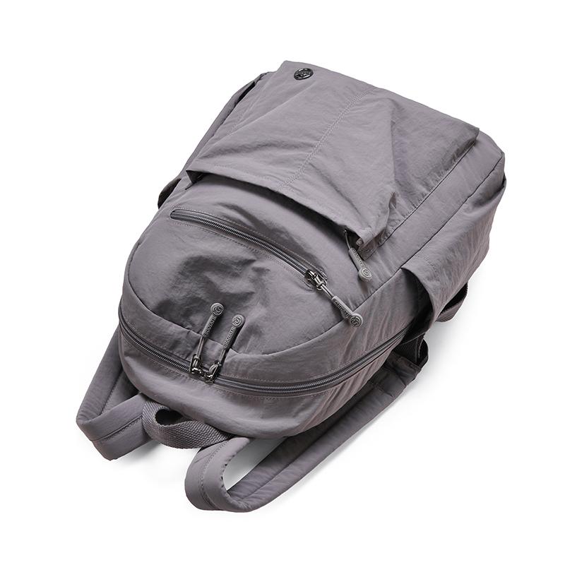 Backpack Women's Outdoor Travel Backpack Large Capacity Nylon Bag