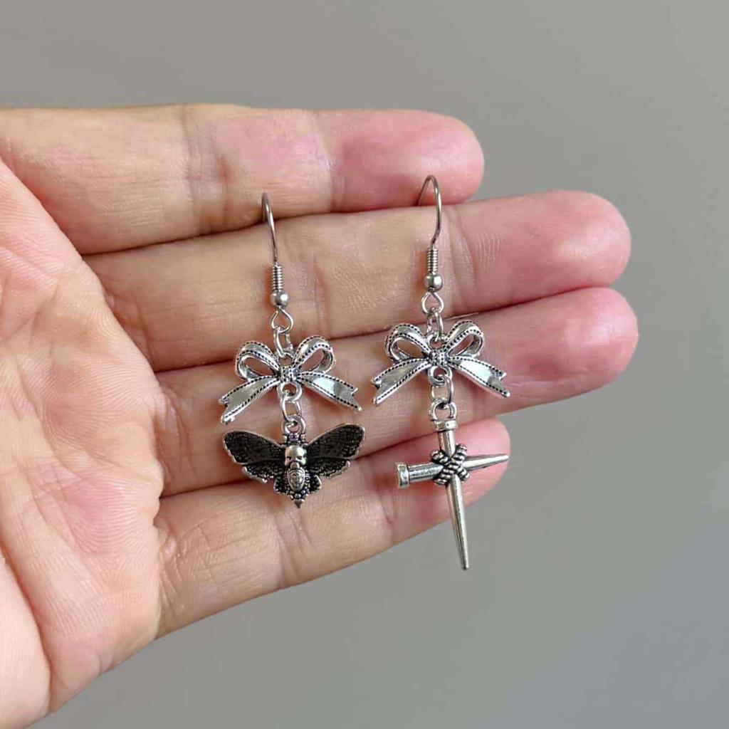 Gothic Sliver Color Stainless Steel Bowknot Nail-cross Moth Skull Head Asymmetric Dangle Earrings for Women Halloween Jewelry