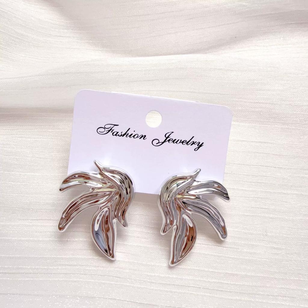 Hyperbole Long Water Droplet Flower Wing Round Wave Square Shell Golden Pendant Earrings for Women CCB Smooth Creative Jewelry