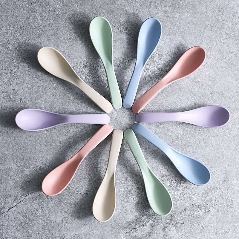 

маленькая ложка пшеничной соломы