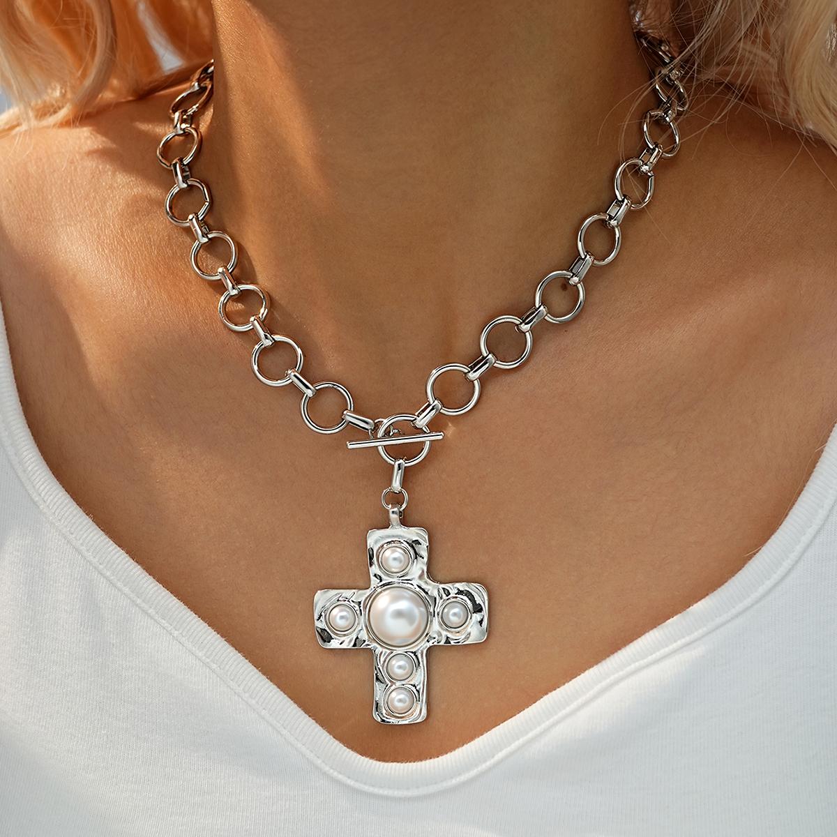 

Goth Cross Pendant Necklace Set for Women Fashion Multilayer Imitation Pearl Chain Necklace Punk Y2K Neck Grunge Jewelry Gifts