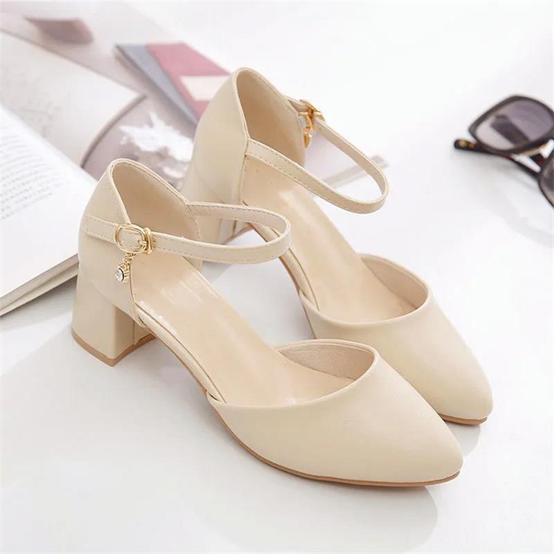 2025 new summer square head one-word buckle bag head sandals women's summer skirt work temperament medium heel high heel single shoes