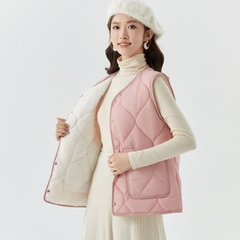 

Women s warm, enlarged, thickened and velvet inner vest, women s lamb wool buttons, casual outer cotton vest S (about 50kg)