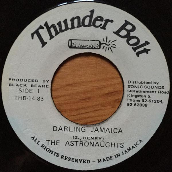 

7-дюймовая пластинка ASTRONAUTS - Darling Jamaica НЕТ Thunder Bolt 1983 Ямайка Регги, Ска и Даб Б/У