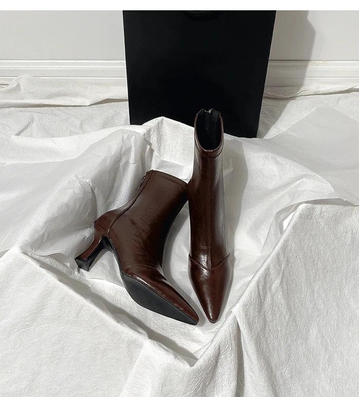 

Черные короткие ботинки женские тонкие каблуки осень и зима новые бархатные французские маленькие ботильоны высокий каблук задняя молния острый носок эластичные тонкие ботинки 40 темно-коричневого