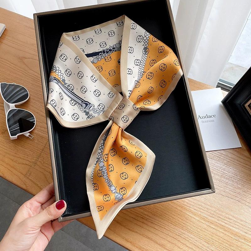 Fashion new cross small silk scarf women's headband Korean version spring, autumn and summer professional scarf small scarf square scarf headband