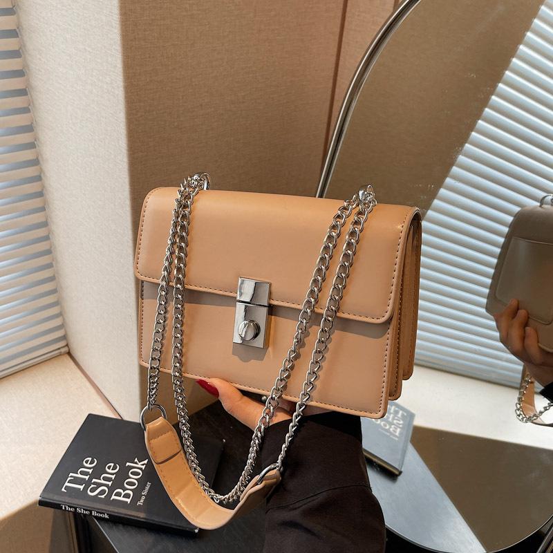 

Premium textured bag women s new spring and summer versatile messenger bag fashion shoulder small square bag хаки