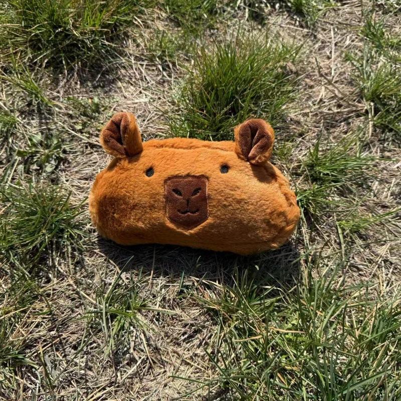 Internet celebrity kapibara plush pencil bag capybara stationery bag student cartoon stationery box large capacity stationery storage bag