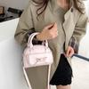 Simple Small Bag Women 2025 New Niche Versatile Shoulder Bag Messenger Bag Korean Version Fashion Portable Small Square Bag