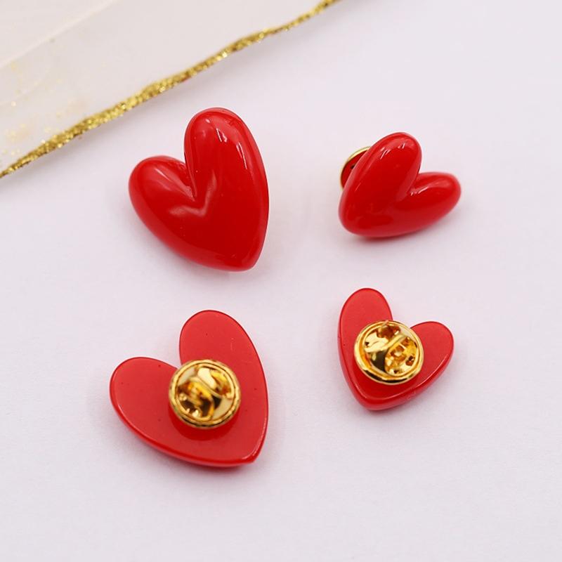 Red Heart Shape Brooch Cute Heart Brooches Romantic Mini Accessories Wedding Party Jewelry Gift