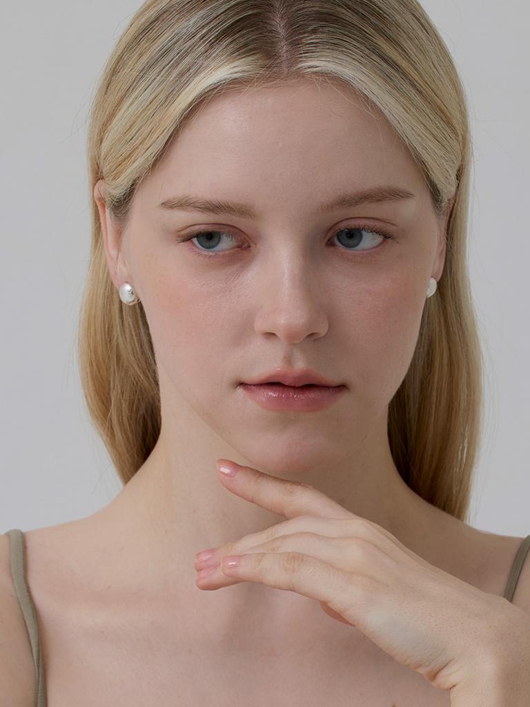 Lucore Silver 925 Modern Basic Ball Earrings