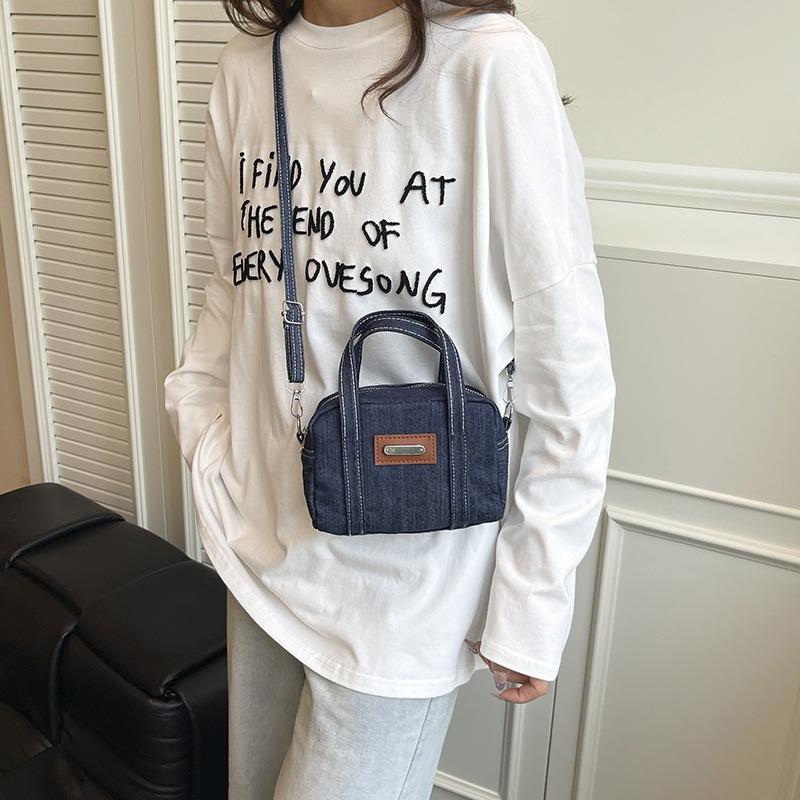 Washed denim hand carry small bag women's new trendy fashion simple pillow bag autumn and winter texture messenger bag