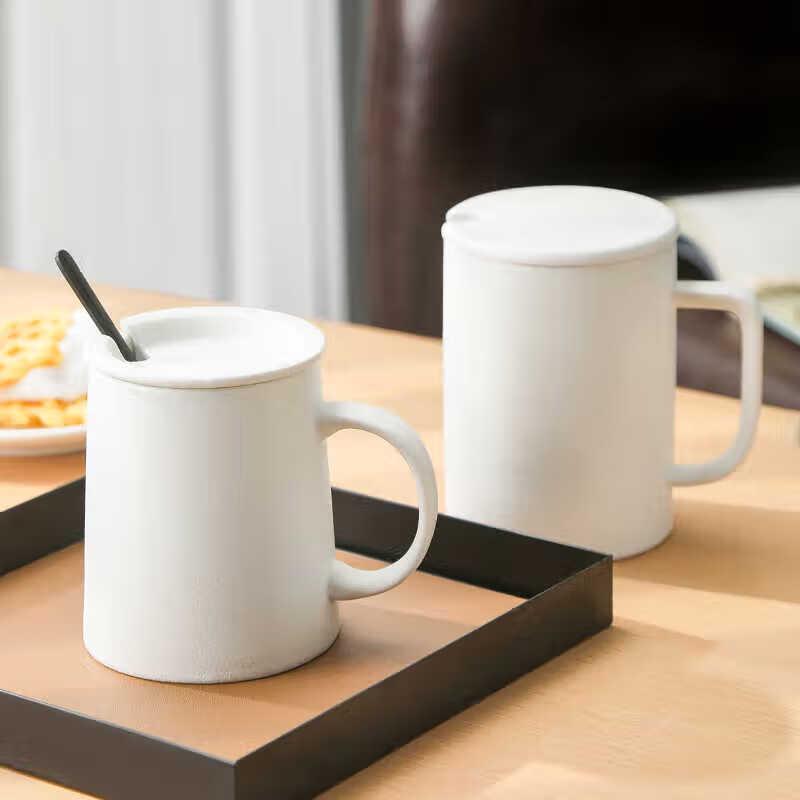 Ceramic Conical Coffee Mug with Lid and Spoon, 380ml