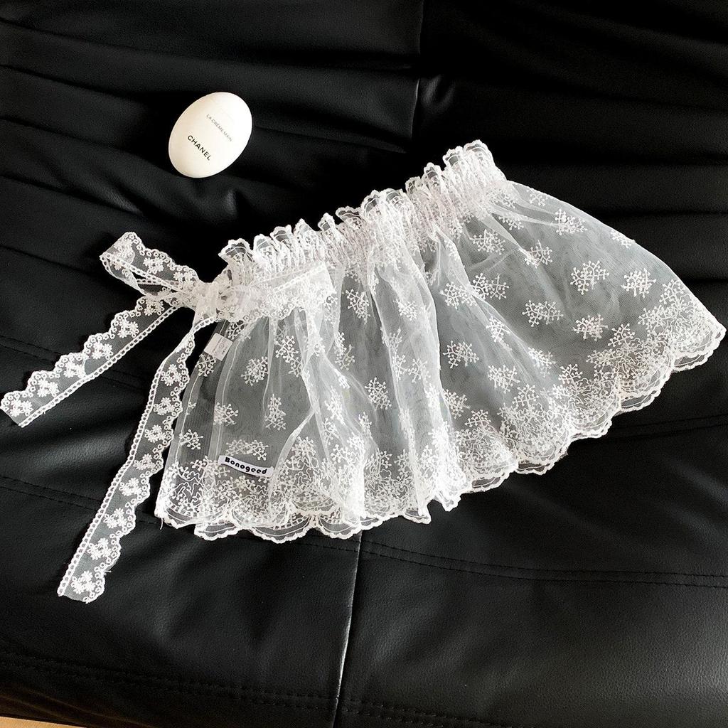 Korean Mesh Polka Dot Lace Butt Curtain: Chic Layering Waist Accessory for Girls with Pants & Skirts.