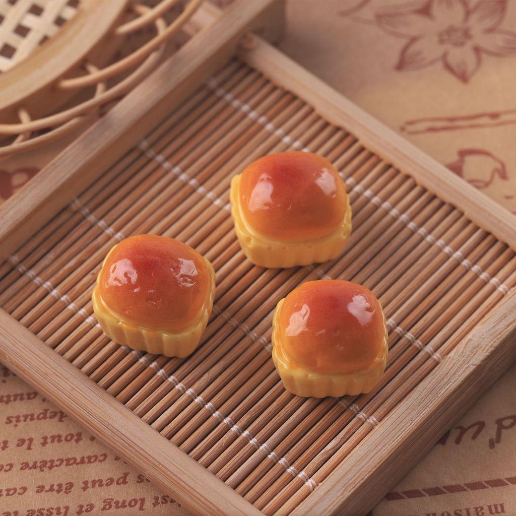 Miniature Bean Paste Roll and Fish Bread Resin Dollhouse Toy Accessories