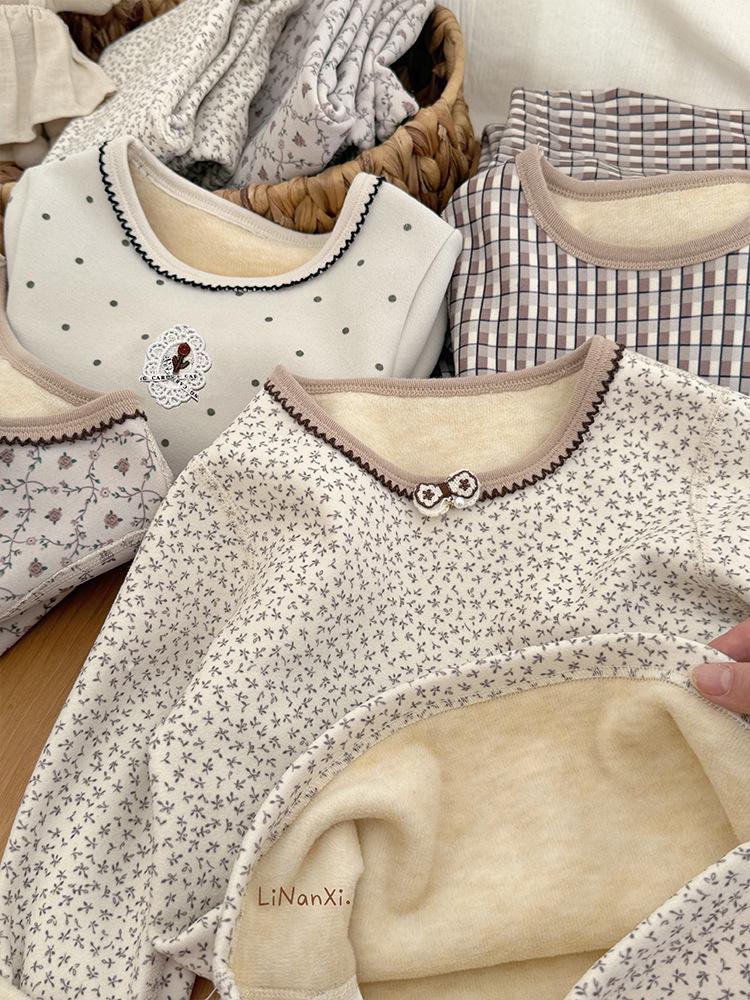 Girls' 2025 Winter Pajama Set: Korean-Style Floral, Fleece-Lined, Comfortable Home Wear