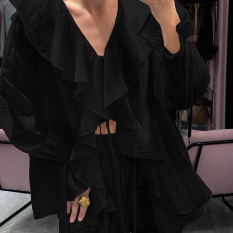 Spring and Autumn Sweet Loose Ruffled Two-Piece Set V-Neck Shirt and Shorts Set for Women