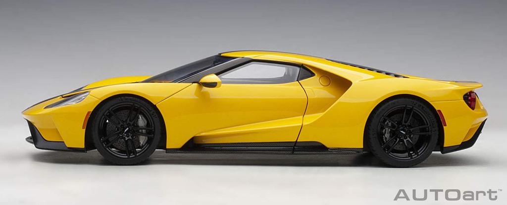 AUTOart 118 Ford GT 2017 YellowBlack Stripe Produs finit
