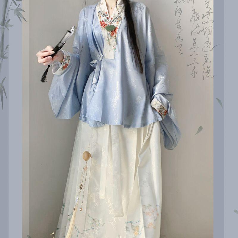 Chinese Ming Dynasty Style Hanfu, Cross-collar