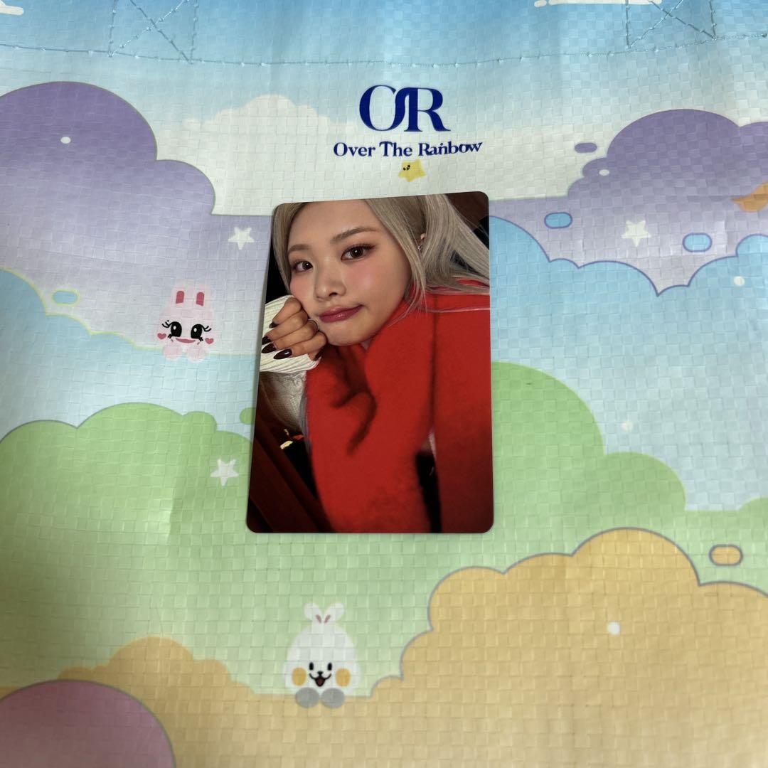 

[Б/У] PURPLE KISS Suan над радугой лимитированная корейская торговая карточка