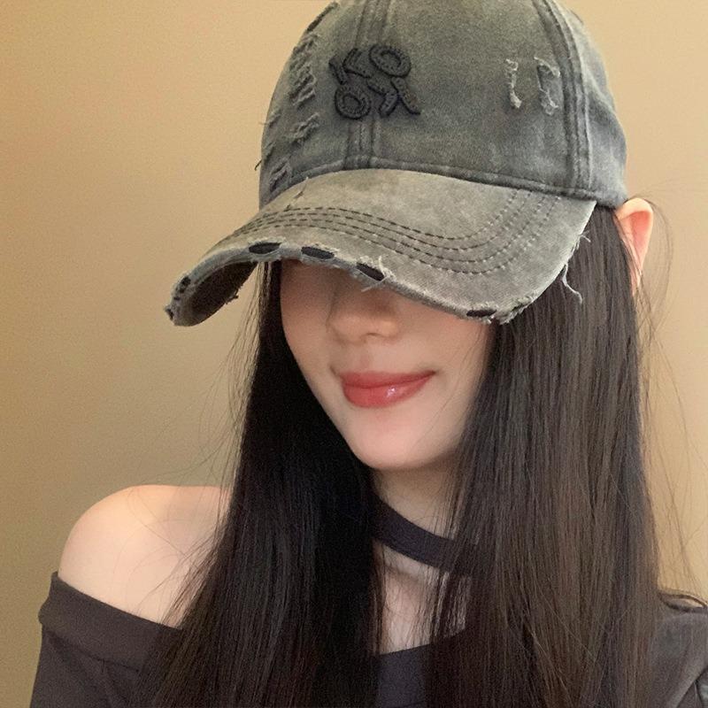 Retro Hole Baseball Cap Women's Spring and Summer New Washed Versatile Cap Showing Face Small Hat Trend