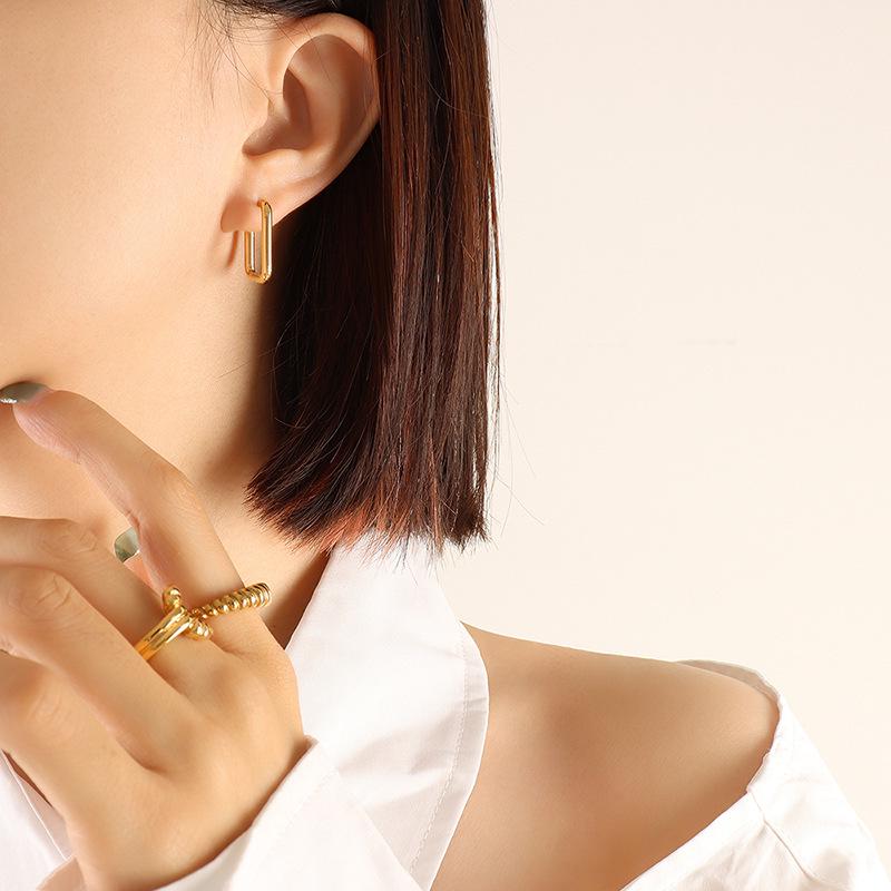 Japanese Autumn/Winter Geometric Heart Earrings: Women's 18K Gold-Plated Titanium Studs