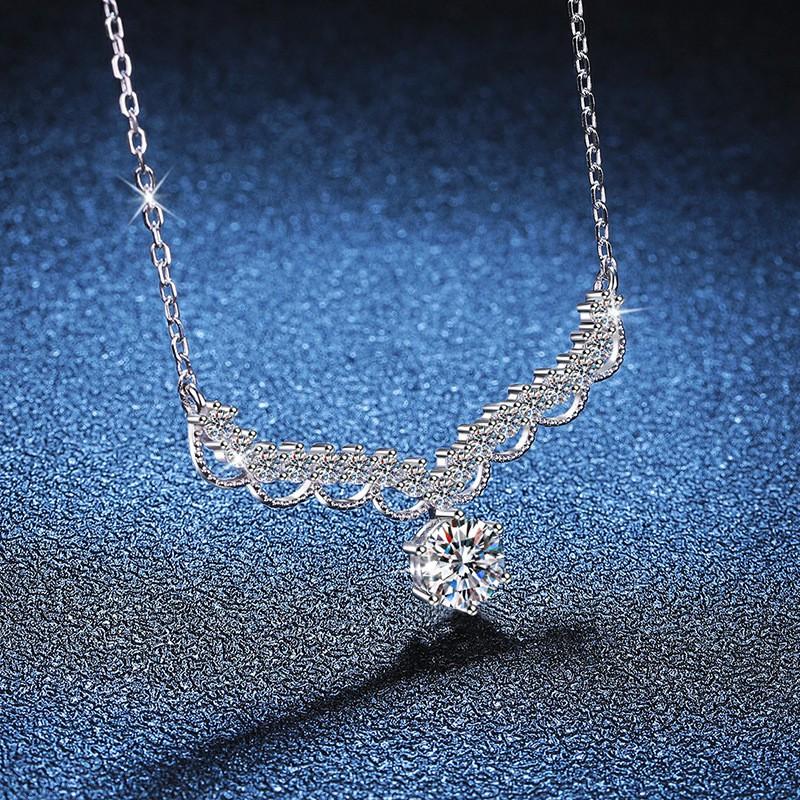 Wing Pendant Necklace 1ct Moissanite Chain Women Fashion Daily Wear