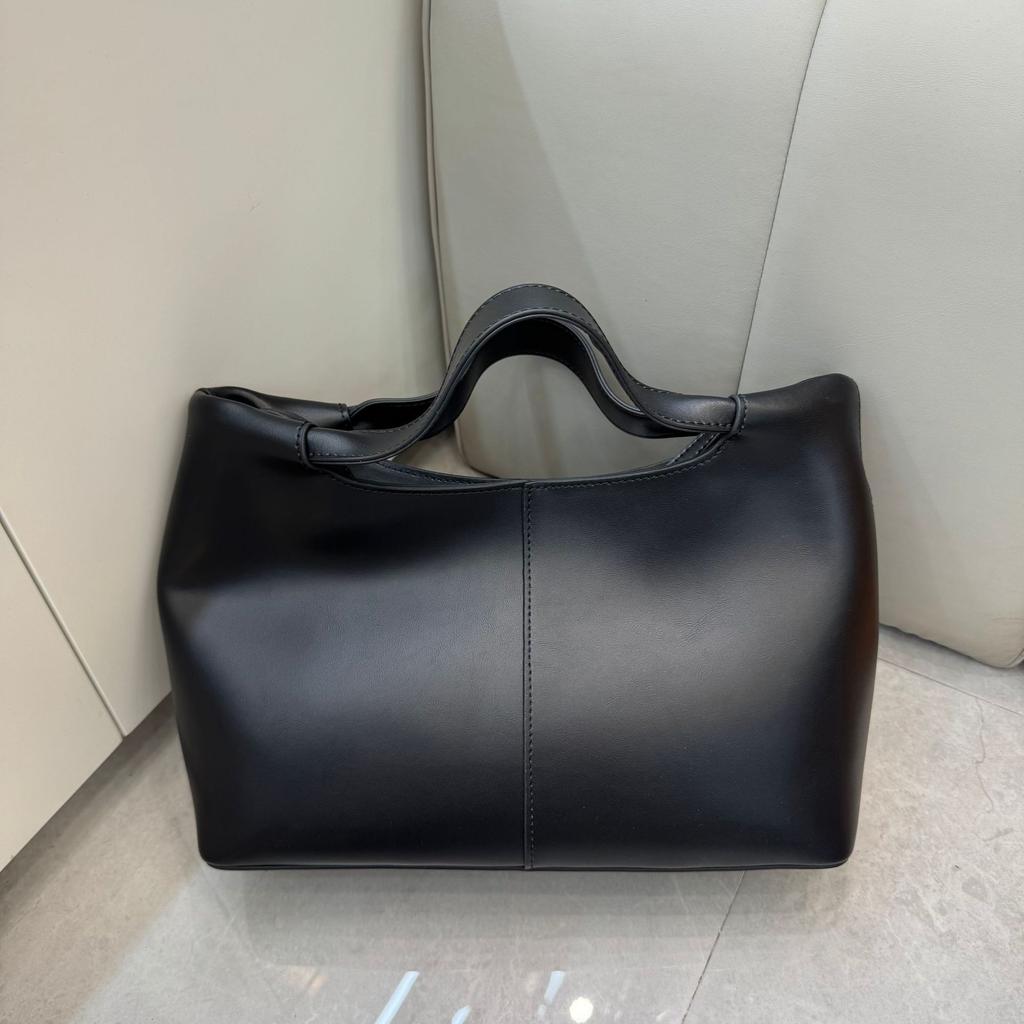 2025 Transgraniczna torebka tote z pierwszej warstwy skóry bydlęcej w stylu retro o dużej pojemności z magnetycznym zapięciem, torebka, dojazdowa, wszechstronna, listonoszka, torba, kobieta