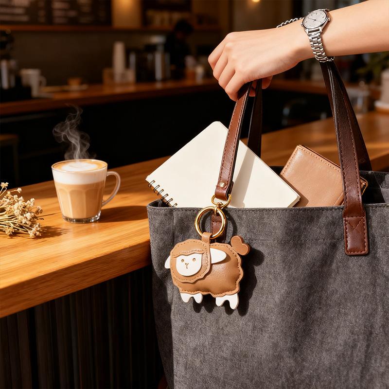 1Pcs Pu Leather Versatile Luggage Pendant Backpack Hanging Decoration Backpack Accessories Cute Cartoon Sheep Backpack Pendant
