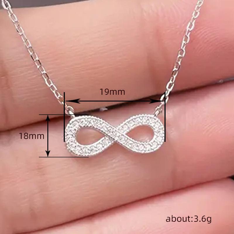 Huitan Fashion Chic Pendant Necklace Lady Everyday Jewelry with Cubic Zirconia Stylish Versatile Silver Color Accessories GiftsGood product