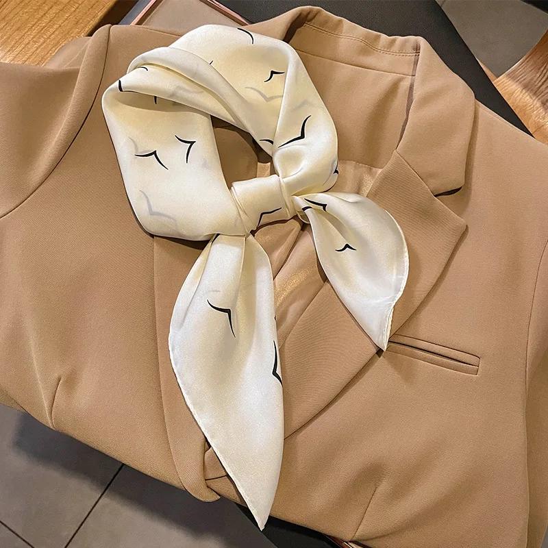2024 Horse Print Silk Neck Scarf Female Square Hair Scarves Foulard Head Band Shawls Wraps Neckerchief Bandana Women