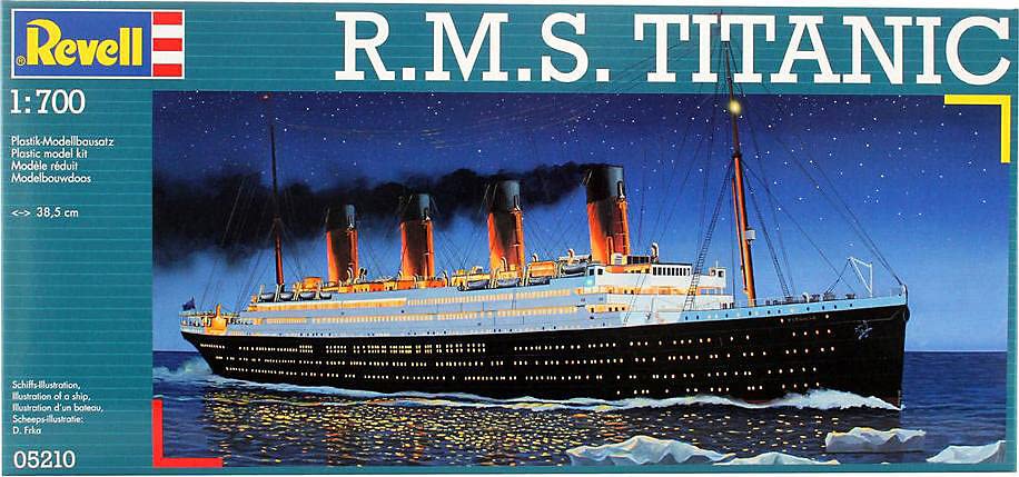 German Revell Titanic 05210 Plastic Model 1/700 R.M.S.