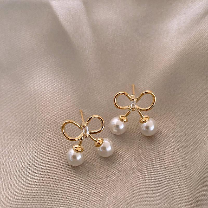 Bow Pearl Stud Earrings Compact Versatile Stud Earrings Fashion Temperament Earrings Women