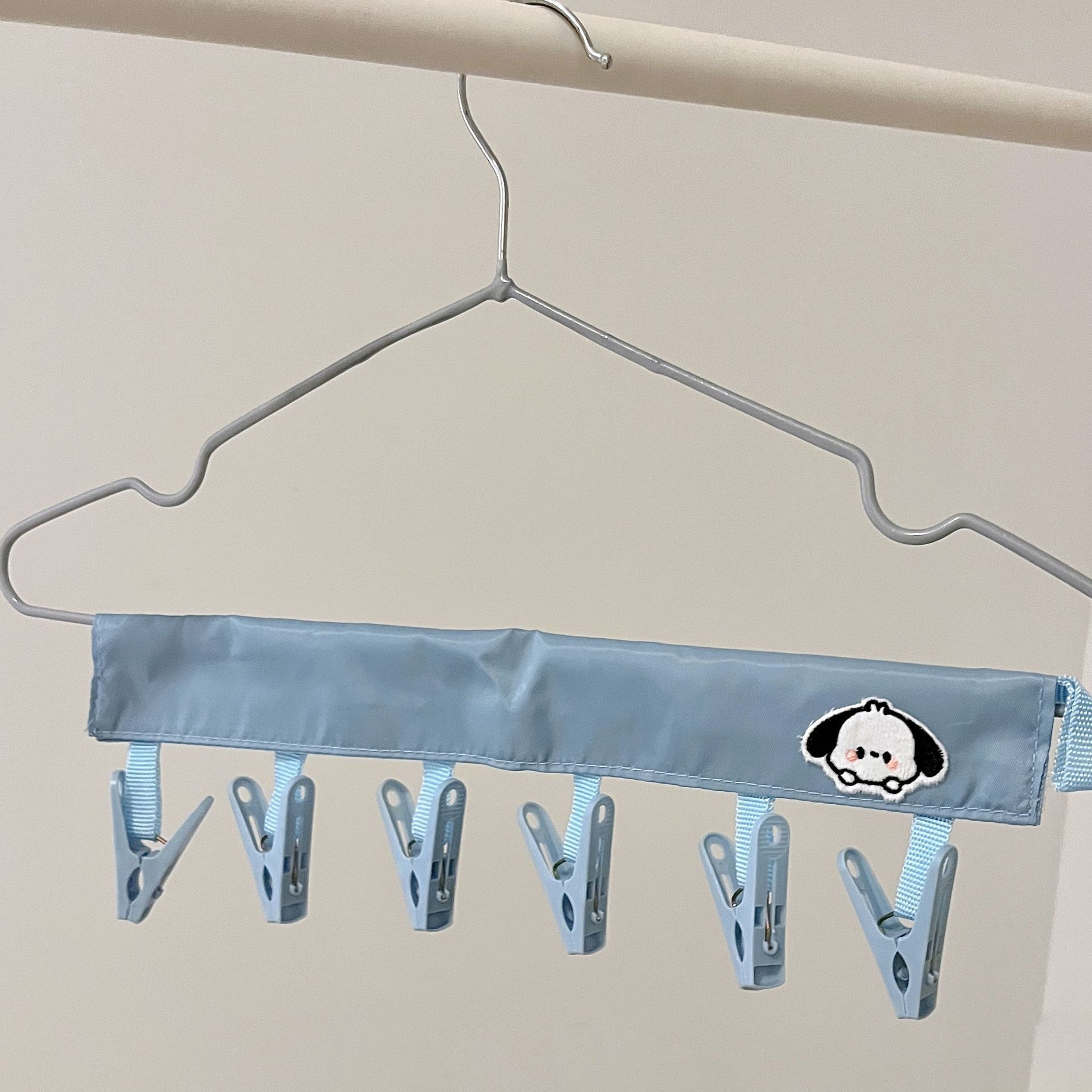 

Travel Portable Folding Hanger Space-Saving Outdoor Hangers with Clips Multi-Functional Underwear Sock Clip Travel Accessories синий