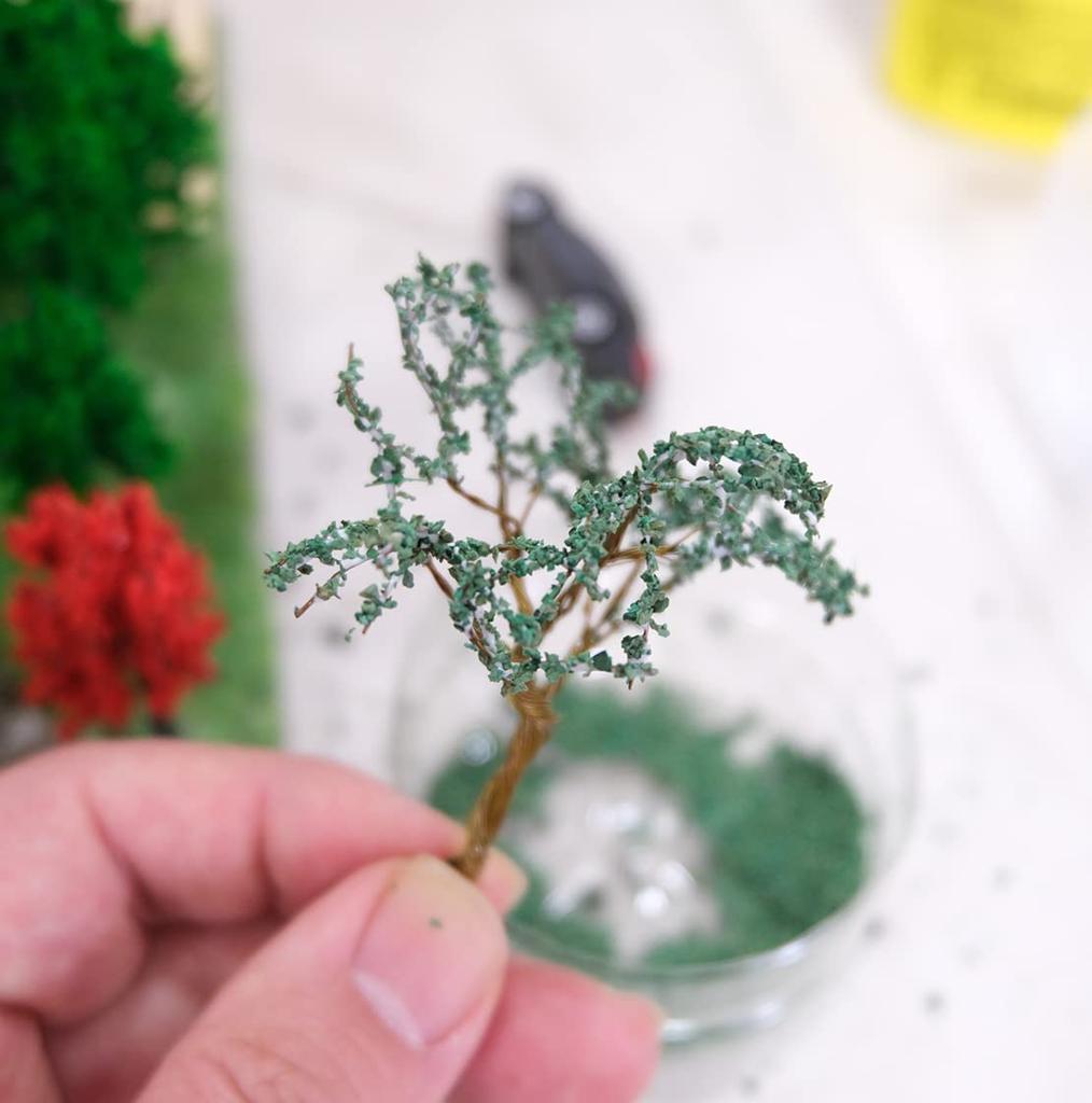 YNAK Diorama Model and Other Scenery Materials for Glass Model Miniature and Railway Models Leaves, Trees, Buildings, Gardens, (Emerald/Grains, 250ml)