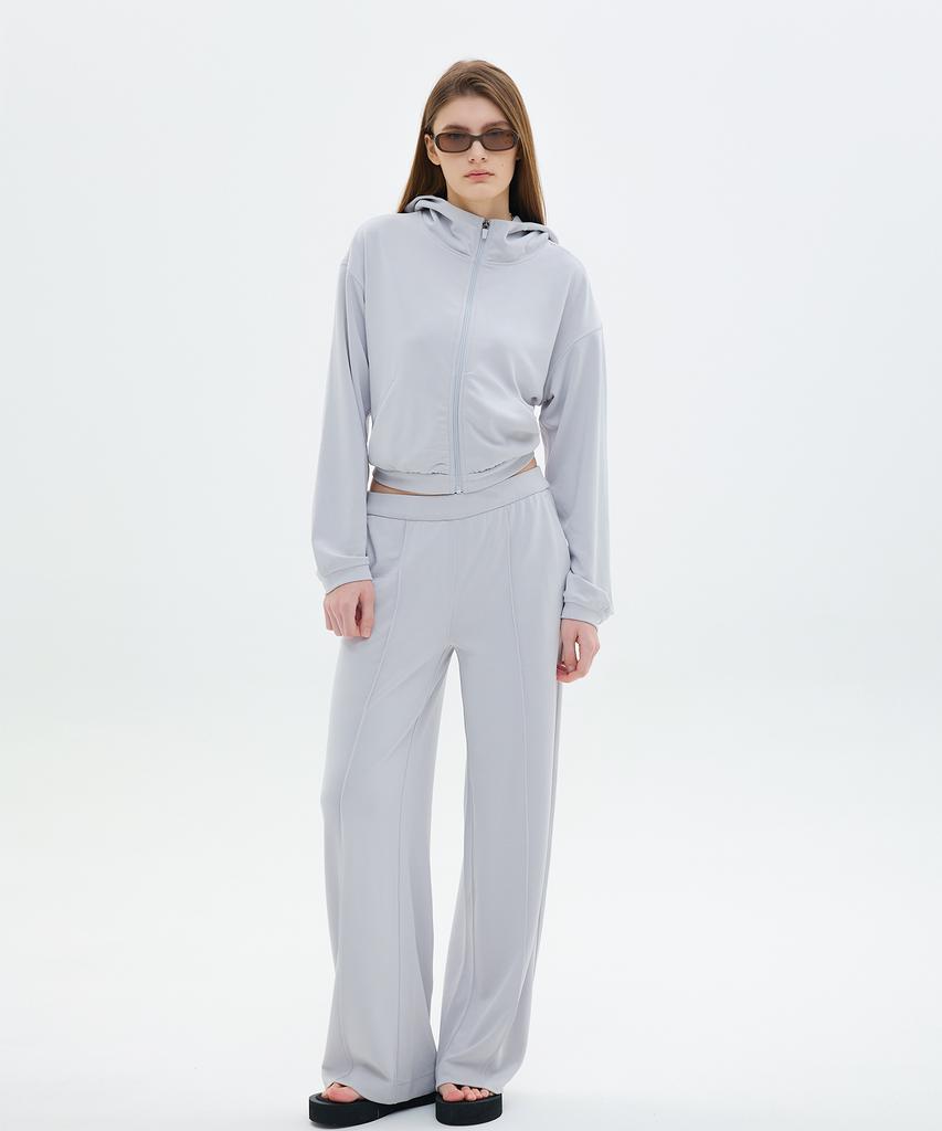 Adeva Air Touch Zip-Up Hoodie [Gray]