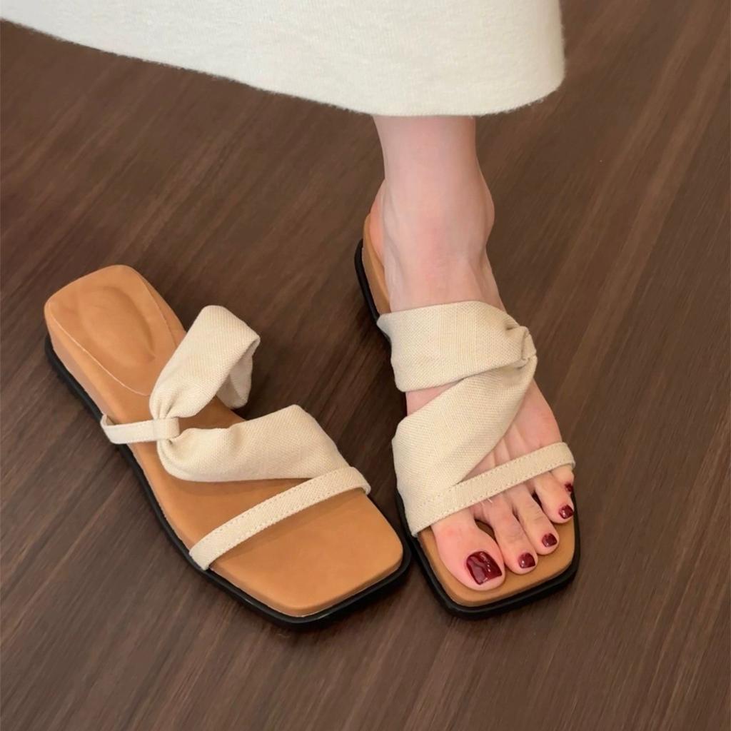 Nischen-Keilabsatz-Ein-Wort-Slipper Damenschuhe Oberbekleidung 2025 neu Sommerrock Dicksohlige Weichsohlen-Sandalen