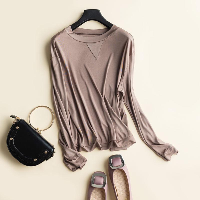 

Новая женская шелковая футболка с длинными рукавами и круглым вырезом - свободный крой в корейском стиле на осень