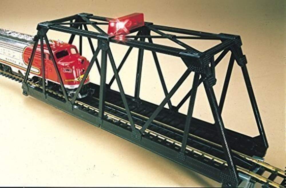 Bachmann Trains - PLASTICVILLE USA BUILT-UP BUILDING - BLINKING BRIDGE (Not Compatible with E-Z Track) - N Scale (46904) [Parallel Import]