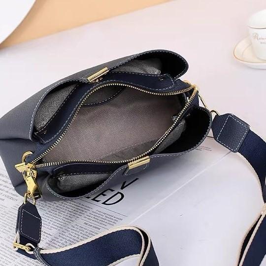 Umhängetasche Damen Sommer Sommer Damen vielseitige Tasche Damen High-End-Sinn Nische Handtasche große Kapazität